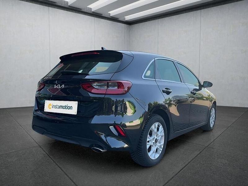 Gebraucht Kia Ceed 160 PS (117 kW) 2023 Schwarz Kleinwagen