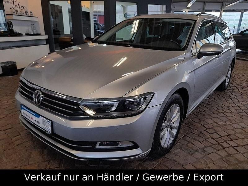 Gebraucht VW Passat Comfortline 150 PS (110 kW) 2018 Silber Kombi