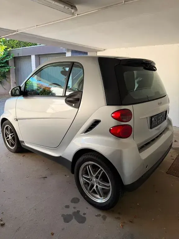 Gebraucht Smart ForTwo Coupé 71 PS (52 kW) 2011 Silber Coupé