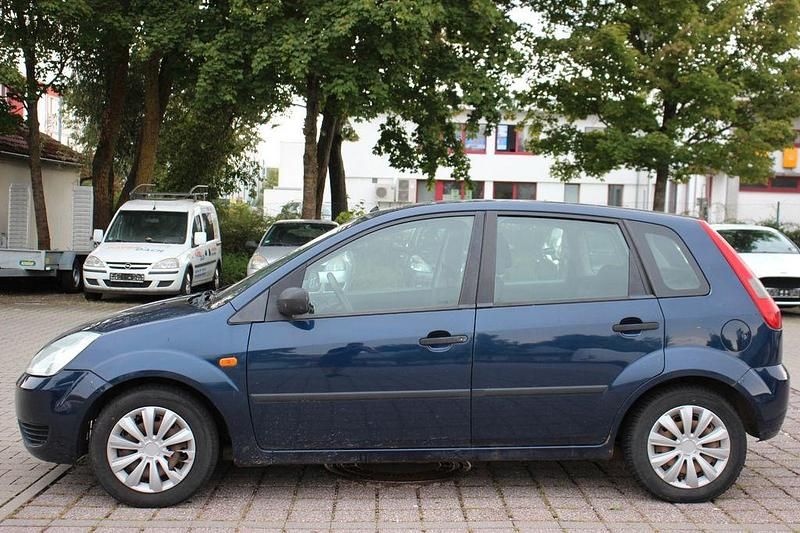 Gebraucht Ford Fiesta 80 PS (58 kW) 2005 Other Limousine