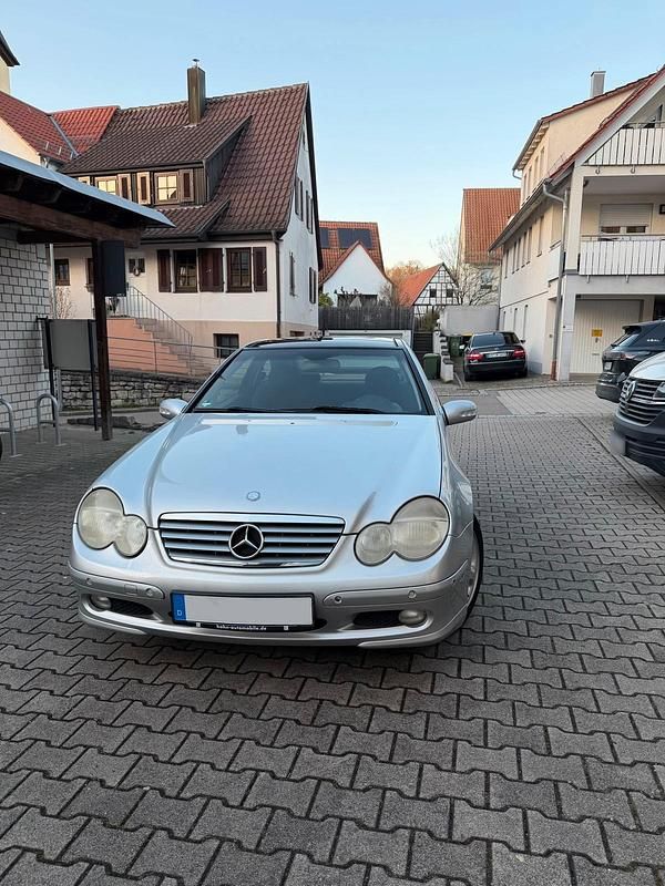 Gebraucht Mercedes CLC180 143 PS (105 kW) 2002 Silber Kleinwagen