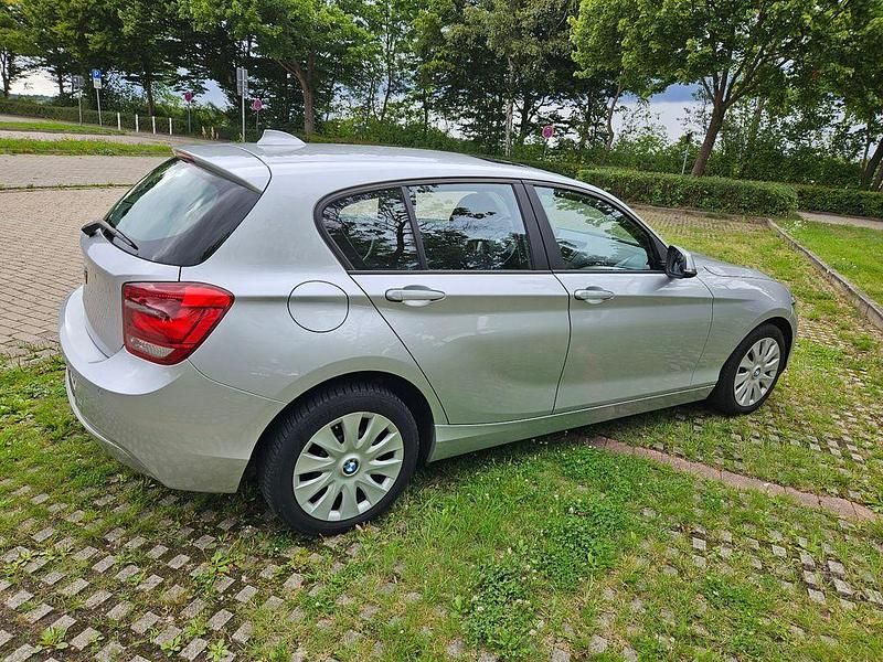Gebraucht BMW 116 136 PS (100 kW) 2015 Silber Kleinwagen