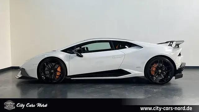 Second-hand Lamborghini Huracán 610 CP (448 kW) 2015 Alb Coupe