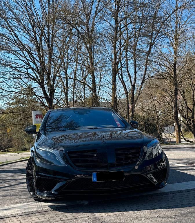 Schwarz Gebraucht 2013 Mercedes S63 AMG AMG Limousine | 32.999 € - Bild 1/4