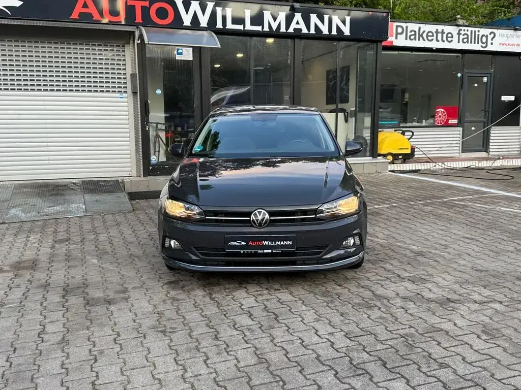 Gebraucht VW Polo Highline 110 PS (80 kW) 2021 Grau Kleinwagen