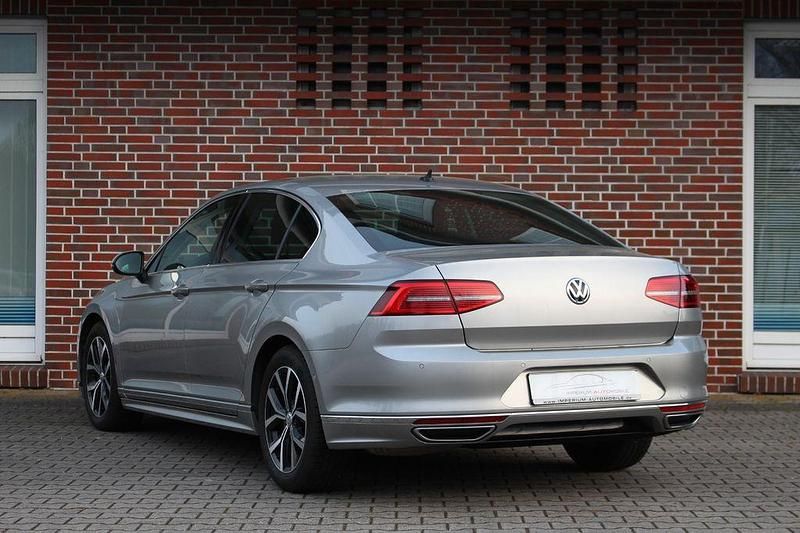 Gebraucht VW Passat Highline 179 PS (131 kW) 2016 Silber Limousine