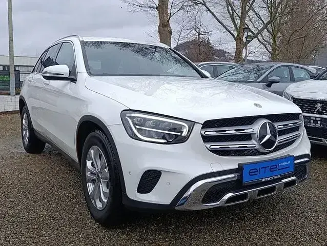 Gebraucht Mercedes GLC220 194 PS (142 kW) 2020 Weiß SUV