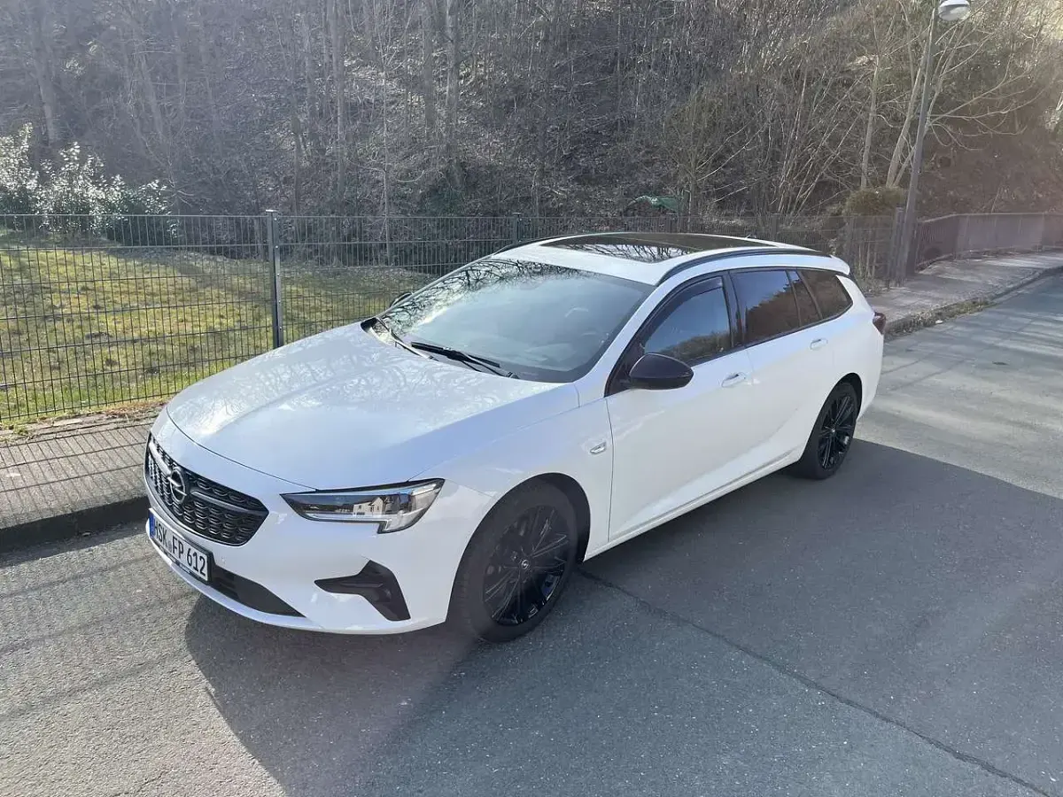 Gebraucht Opel Insignia Ultimate 200 PS (147 kW) 2021 Weiß Kombi