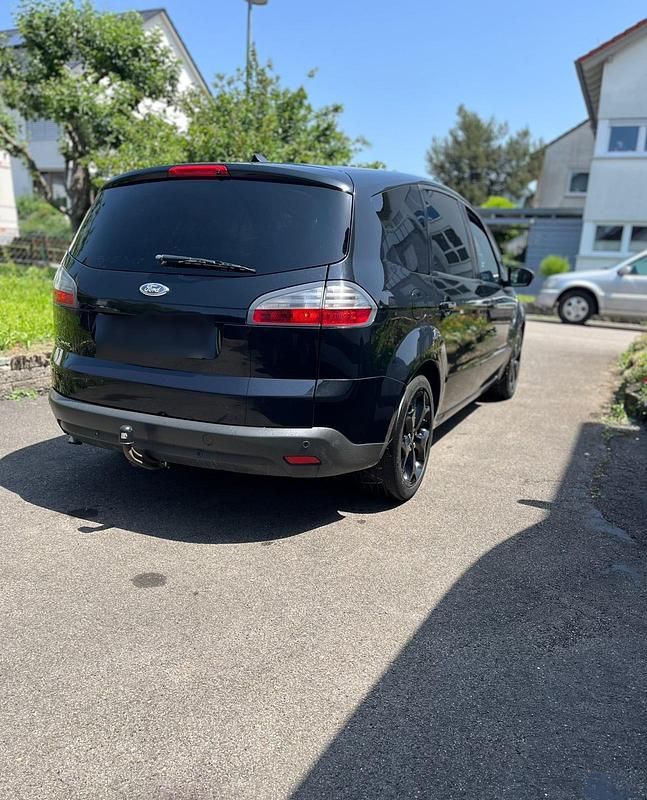 Gebraucht Ford S-MAX Titanium 140 PS (102 kW) 2008 Schwarz Van / Kleinbus