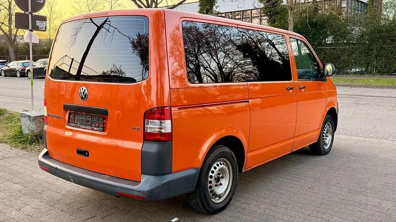 Gebraucht VW Transporter 84 PS (61 kW) 2013 Orange Van