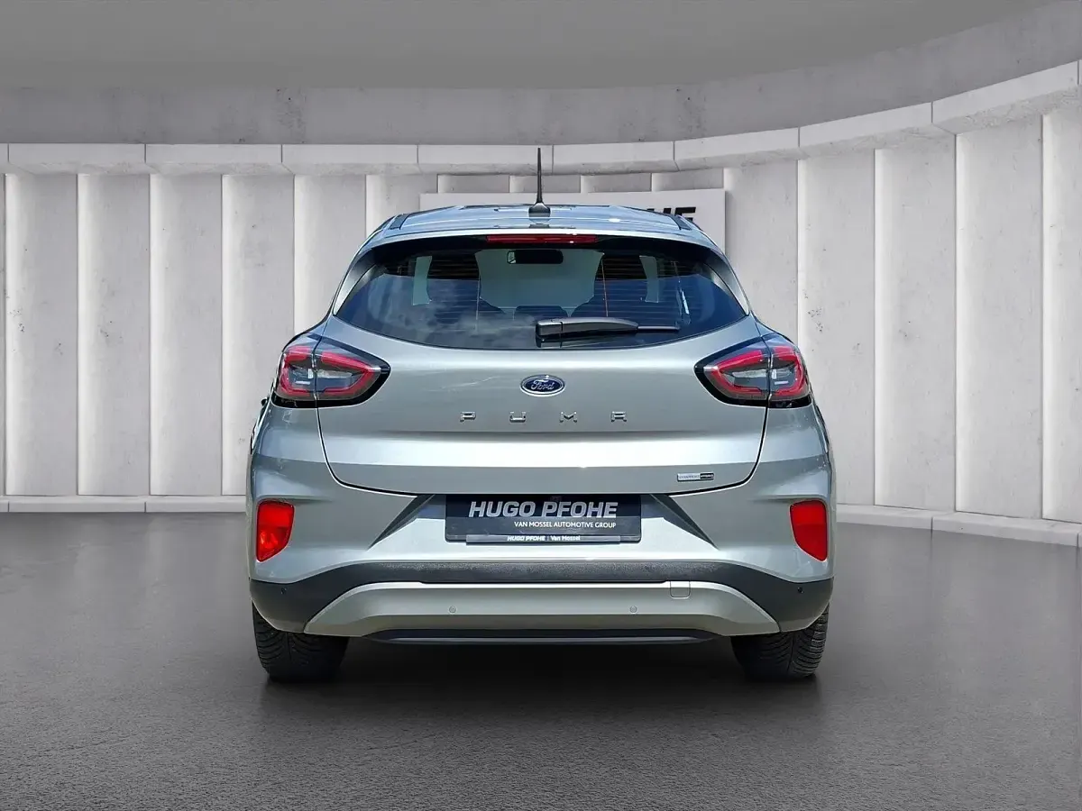 Gebraucht Ford Puma Titanium 125 PS (91 kW) 2023 Silber SUV