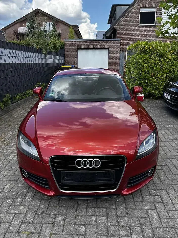 Gebraucht Audi TT 160 PS (117 kW) 2012 Rot Coupé
