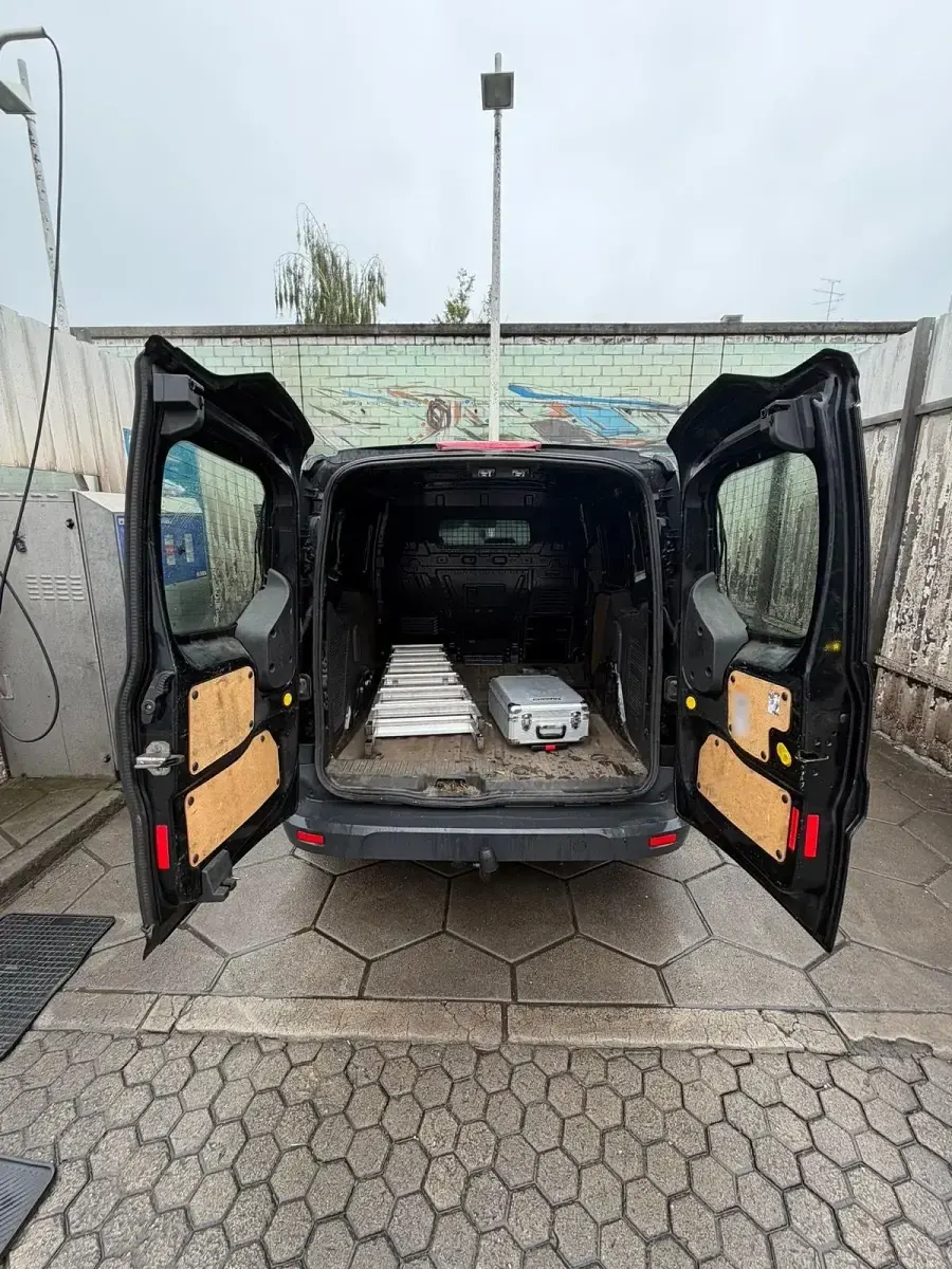 Gebraucht Ford Transit 121 PS (88 kW) 2014 Schwarz Kombi