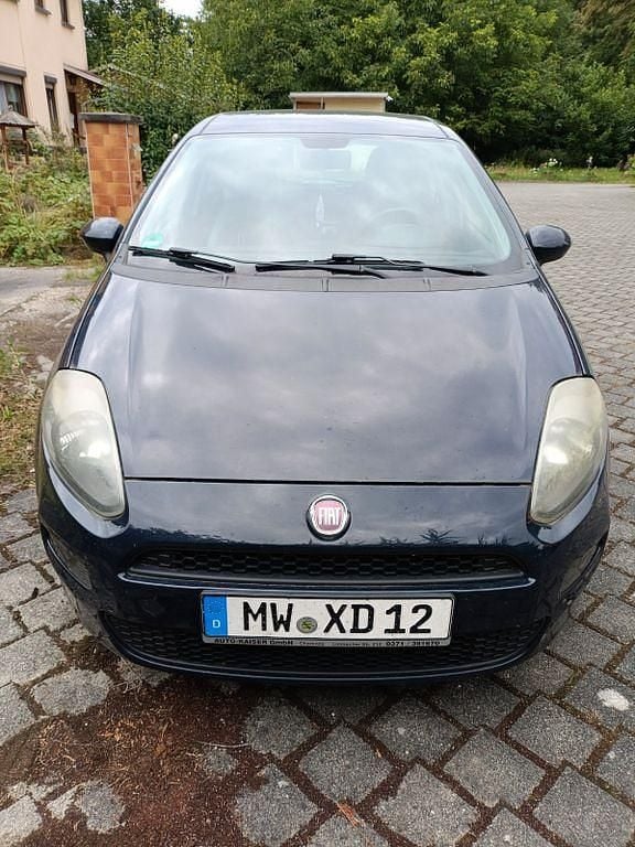 Blau Gebraucht 2012 Fiat Grande Punto Kleinwagen | 1.999 € (Guter Preis) - Bild 1/4