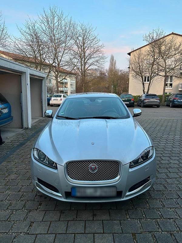 Gebraucht Jaguar XF 240 PS (176 kW) 2013 Silber Limousine