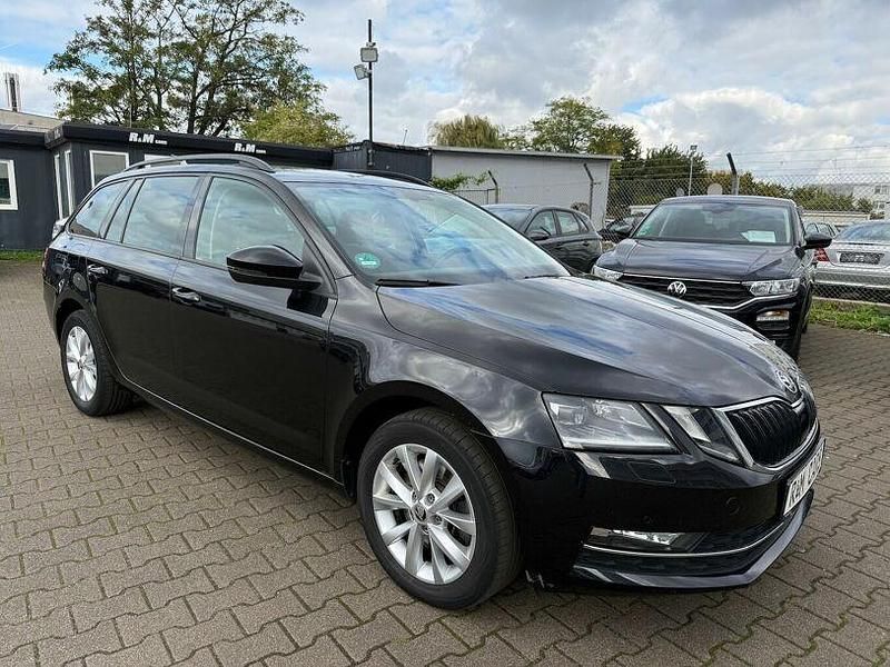 Cerna magic/black magic (metallic) Gebraucht 2017 Skoda Octavia Style Kombi | 13.490 € (Guter Preis) - Bild 1/4