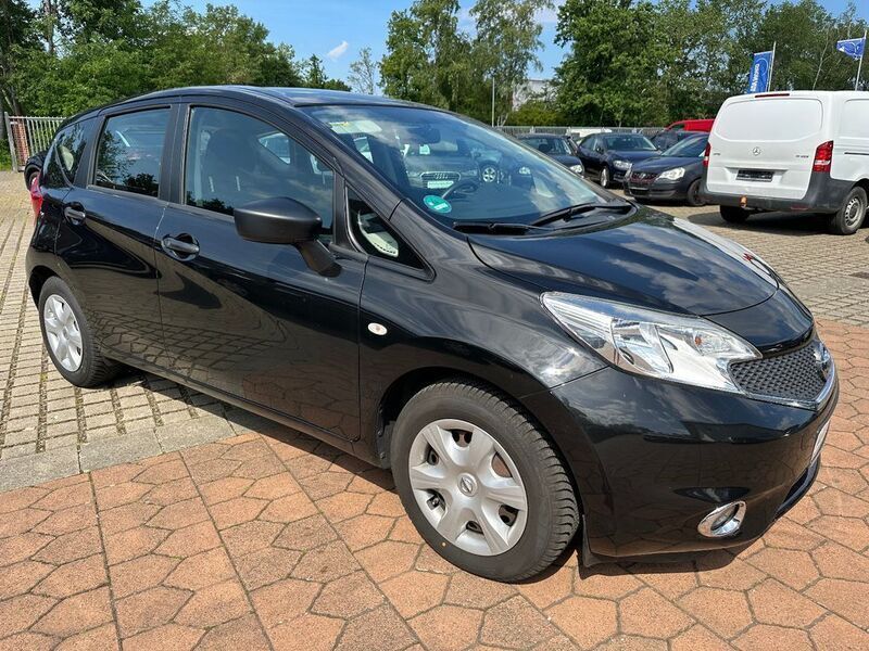 Schwarz Gebraucht 2015 Nissan Note Visia Van / Kleinbus | 7.390 € (Etwas zu teuer) - Bild 1/4