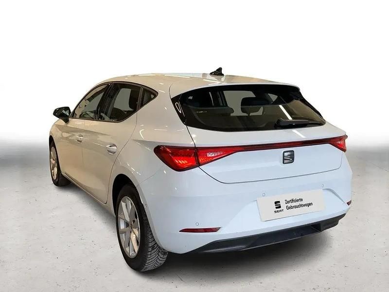 Gebraucht Seat Leon Style 81 PS (59 kW) 2022 Weiß Limousine