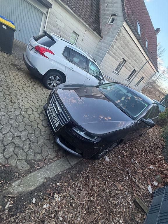 Gebraucht Audi A4 Ambiente 143 PS (105 kW) 2009 Grau Limousine