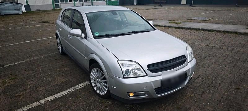 Silber Gebraucht 2003 Opel Signum Kleinwagen | 2.599 € - Bild 1/4