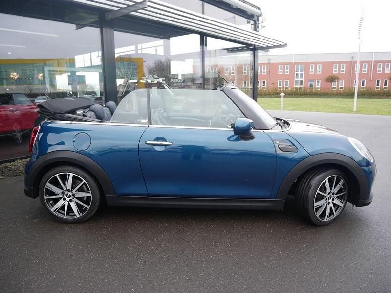 Gebraucht Mini One Cabriolet 102 PS (75 kW) 2021 Grün Cabrio