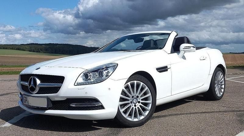 Weiß Gebraucht 2014 Mercedes SLK250 Cabrio | 20.900 € (Fairer Preis) - Bild 1/4