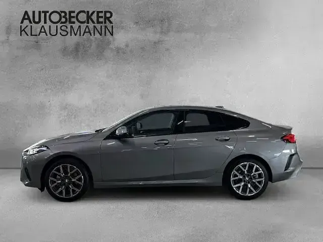 Gebraucht BMW 220 Performance 177 PS (130 kW) 2025 Grau Limousine