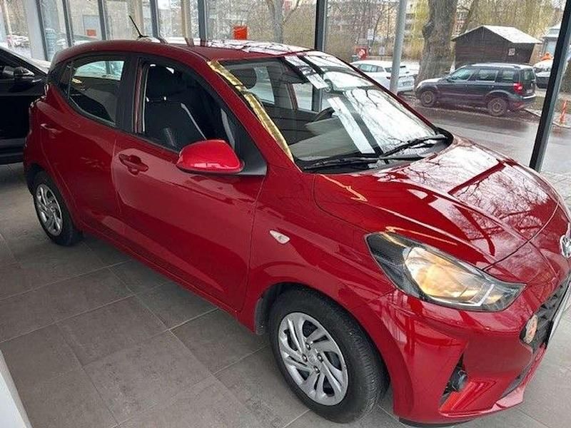Gebraucht Hyundai i10 Select 67 PS (49 kW) 2022 Dragon red Kleinwagen