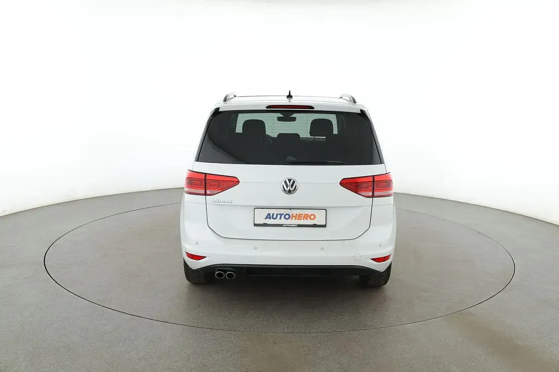 Gebraucht VW Touran Highline 150 PS (110 kW) 2018 Weiß Van / Kleinbus