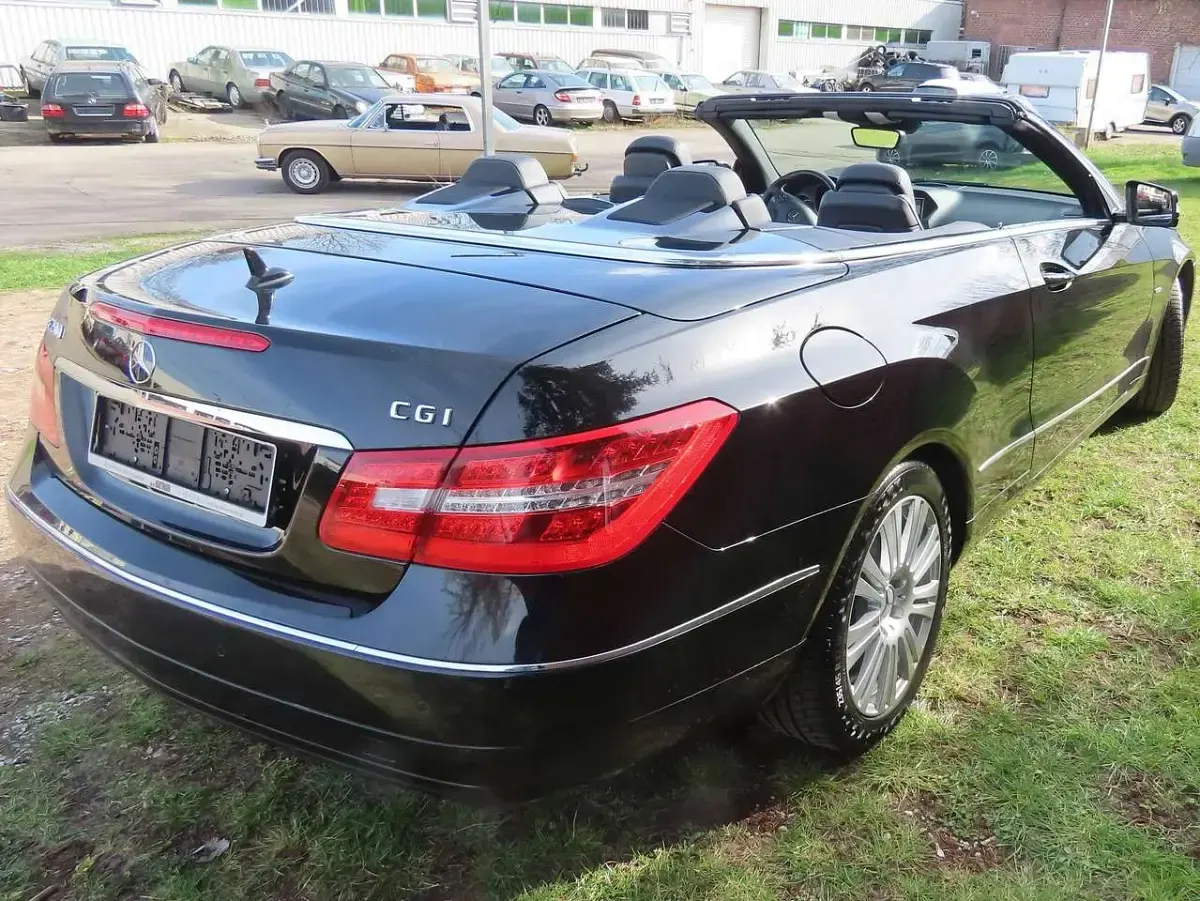 Gebraucht Mercedes E200 Elegance 184 PS (135 kW) 2010 Cabrio