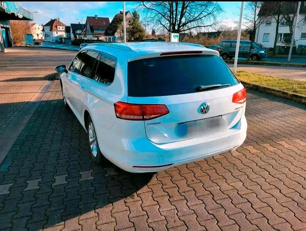 Second-hand VW Passat 150 CP (110 kW) 2015 Alb Break