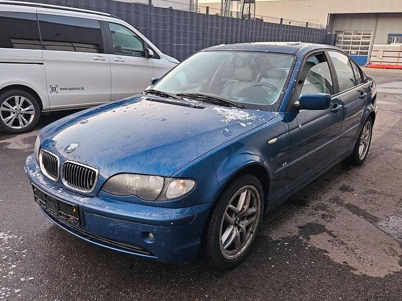 Blau Gebraucht 2002 BMW 316 M Sport Limousine | 1.950 € (Superpreis) - Bild 1/4
