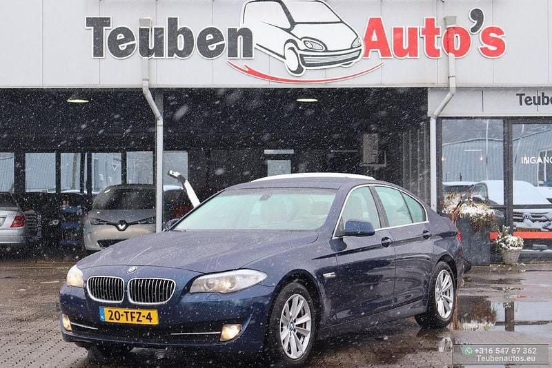 Gebraucht BMW 520 Executive 184 PS (135 kW) 2012 Blau Limousine