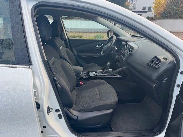 Gebraucht Renault Kadjar Life 131 PS (96 kW) 2016 Weiß SUV