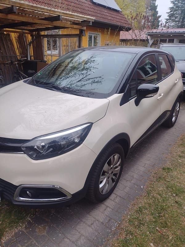 Second-hand Renault Captur 90 CP (66 kW) 2015 Bej SUV