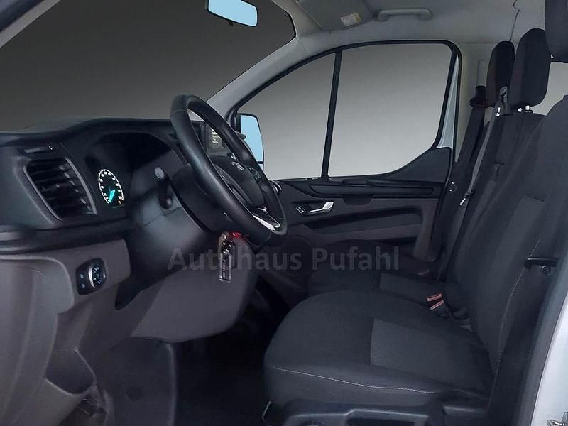 Gebraucht Ford Transit 131 PS (96 kW) 2023 Weiß Kombi