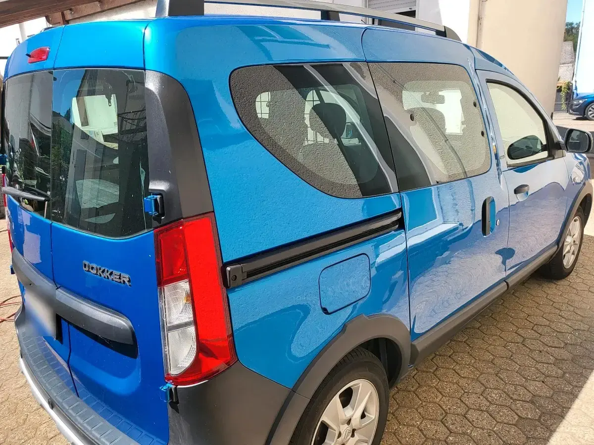 Gebraucht Dacia Dokker 115 PS (84 kW) 2019 Blau Van / Kleinbus