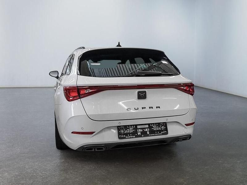 Gebraucht Cupra Leon VZ 245 PS (180 kW) 2022 Weiß Kombi