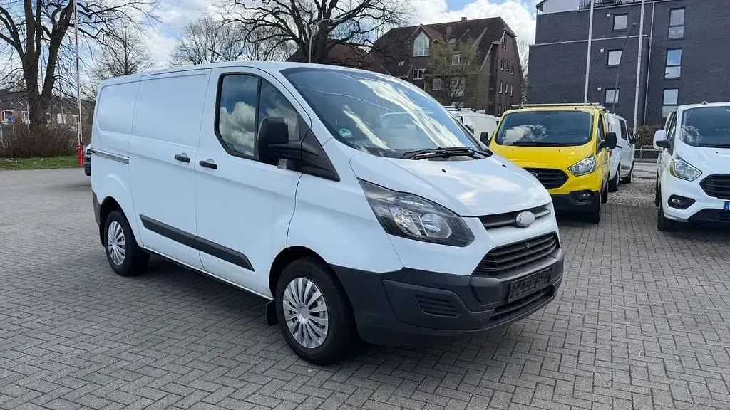 Gebraucht Ford Transit Custom 125 PS (91 kW) 2015 Weiß Van
