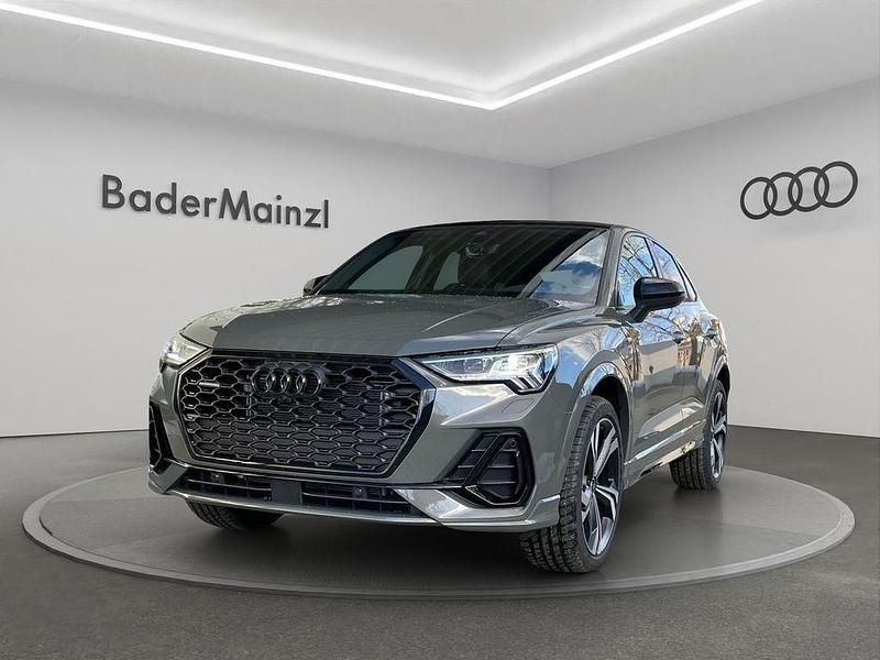 Chronosgrau metallic Gebraucht 2025 Audi Q3 Sportback S-Line SUV | 65.499 € - Bild 1/4