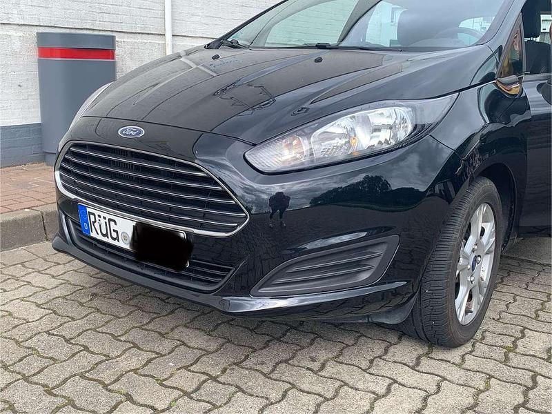 Schwarz Gebraucht 2013 Ford Fiesta Trend Kleinwagen | 7.500 € (Fairer Preis) - Bild 1/4