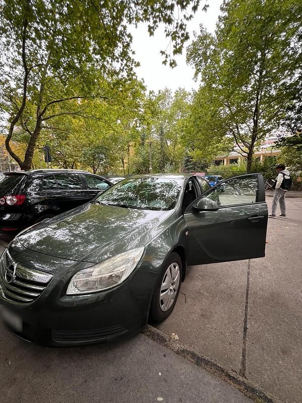 Second-hand Opel Insignia 2009 Verde Berlinǎ