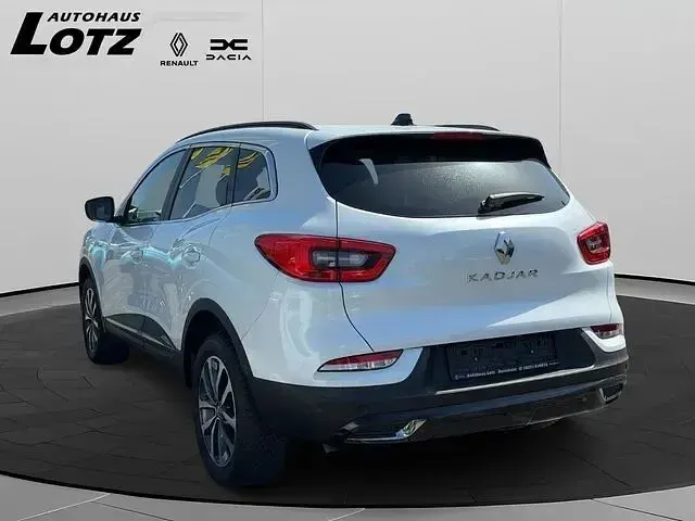 Gebraucht Renault Kadjar Black Edition 140 PS (102 kW) 2022 Weiß SUV