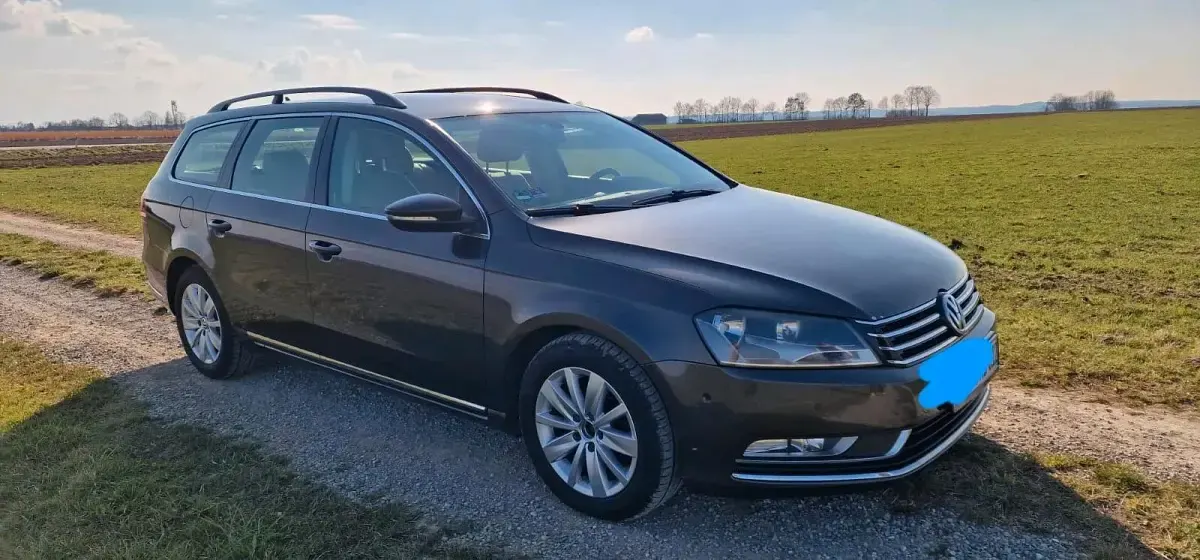 Usata VW Passat 170 CV (125 kW) 2012 Marrone Station wagon