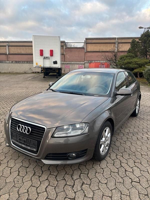 Gebraucht Audi A3 105 PS (77 kW) 2011 Beige Limousine