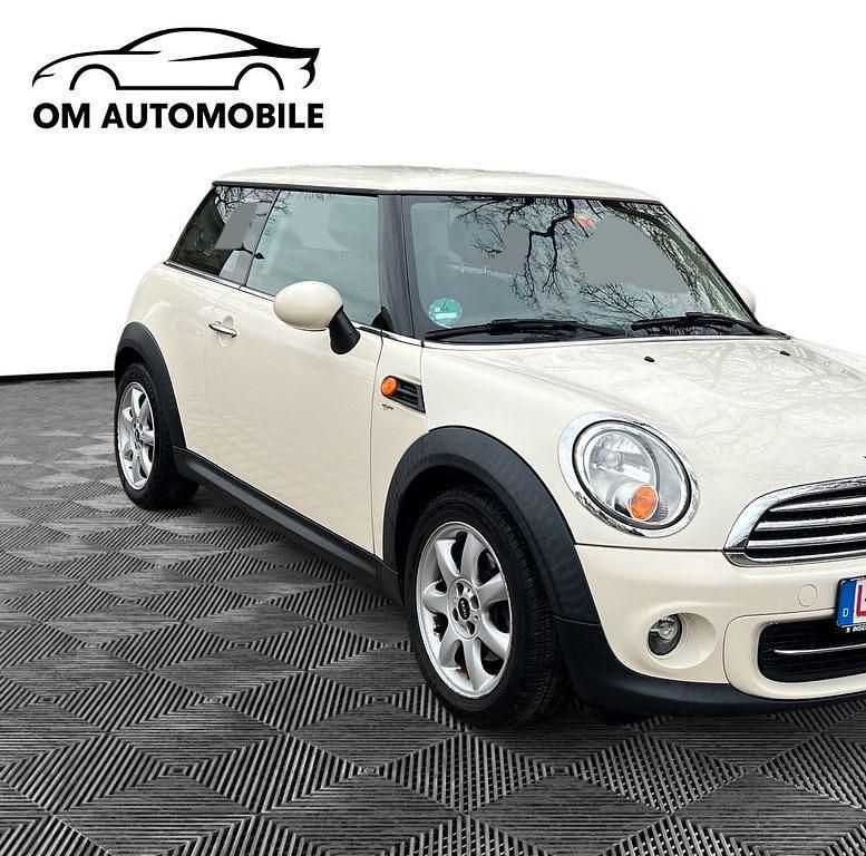Gebraucht Mini Cooper 122 PS (89 kW) 2012 Weiß Kleinwagen