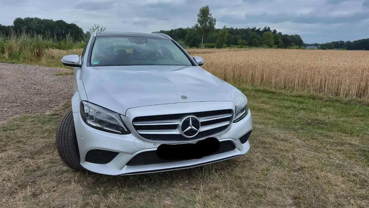 Gebraucht Mercedes C180 156 PS (114 kW) 2019 Silber Kombi