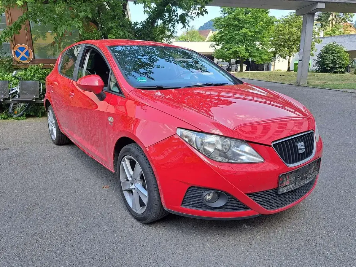 Gebraucht Seat Ibiza Basis 105 PS (77 kW) 2011 Rot Kleinwagen