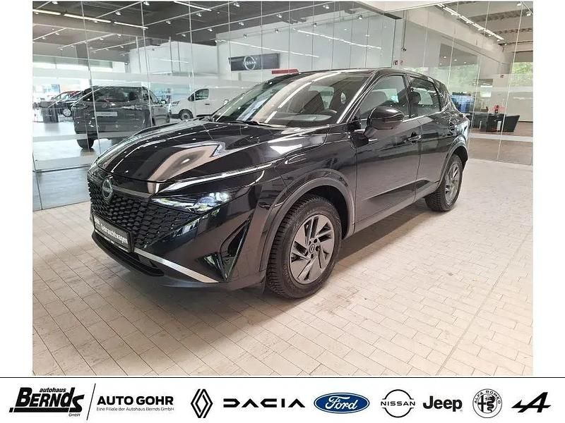 Pearl black perleffekt (gatg) Gebraucht 2024 Nissan Qashqai Acenta SUV | 26.880 € (Etwas zu teuer) - Bild 1/4