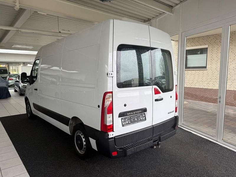 Gebraucht Renault Master 131 PS (96 kW) 2019 Weiß Van / Kleinbus